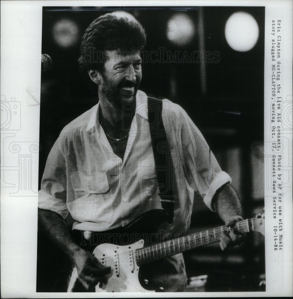 1987 Press Photo Musician Eric Clapton During Live Aid - Historic Images