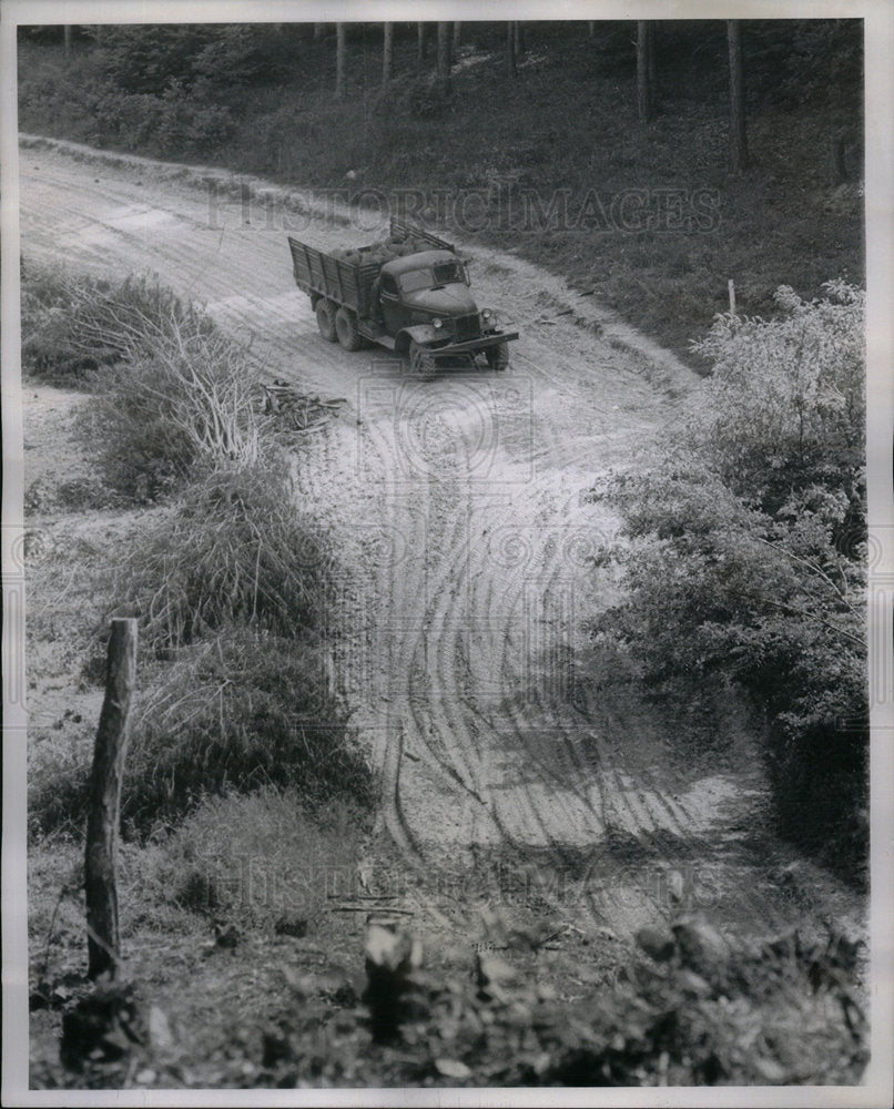 1957 Press Photo Dump Truck - Historic Images