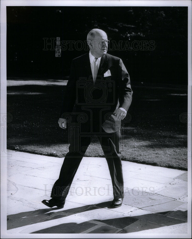 1965 Press Photo Robert Hudson Tannahill - Historic Images