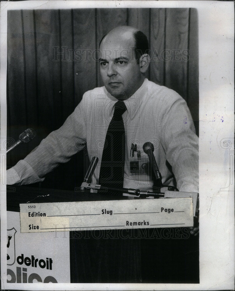 1976 Press Photo Detroit Police&#39;s Phillip Tannian - Historic Images