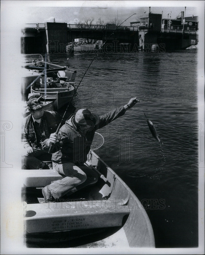 1979 Press Photo Cheboygan Walleyes Sailing Boat Fish - Historic Images