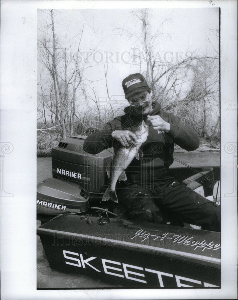 1990 Press Photo Gary Parson T Rabawassee River Fish - Historic Images