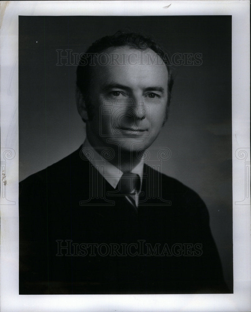 1974 Press Photo Detroit Judge Jos A. Sullivan - Historic Images