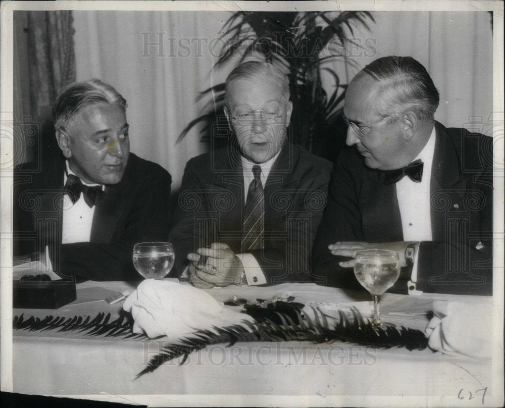 1934 Press Photo Frank Picard Judge Ernest O&#39;Brian - Historic Images