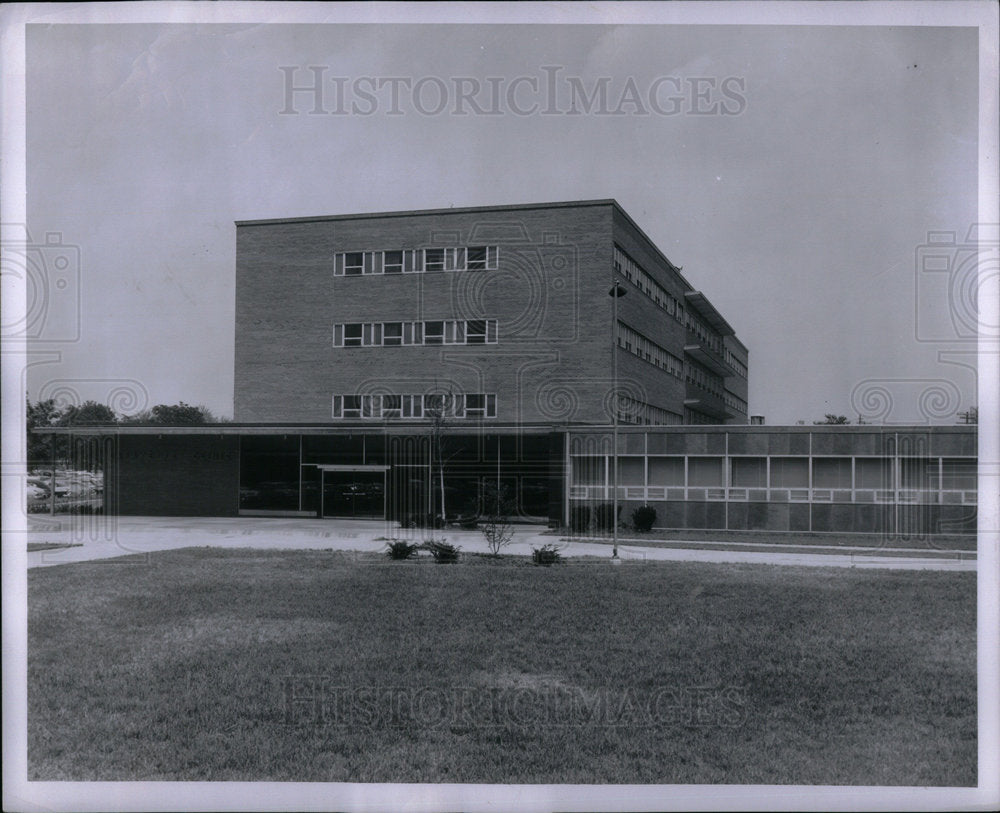 1955 Press Photo Wayne college building view Michigan - Historic Images