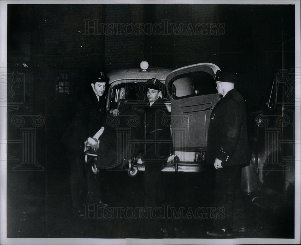 1952 Press Photo  Emergency Ward Detroit Hospital Case - Historic Images