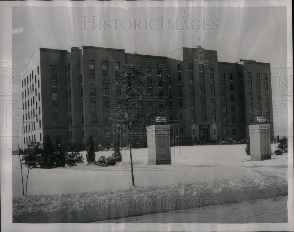 1939 Press Photo Mount Carmel Mercy Schrieffer Drive - Historic Images