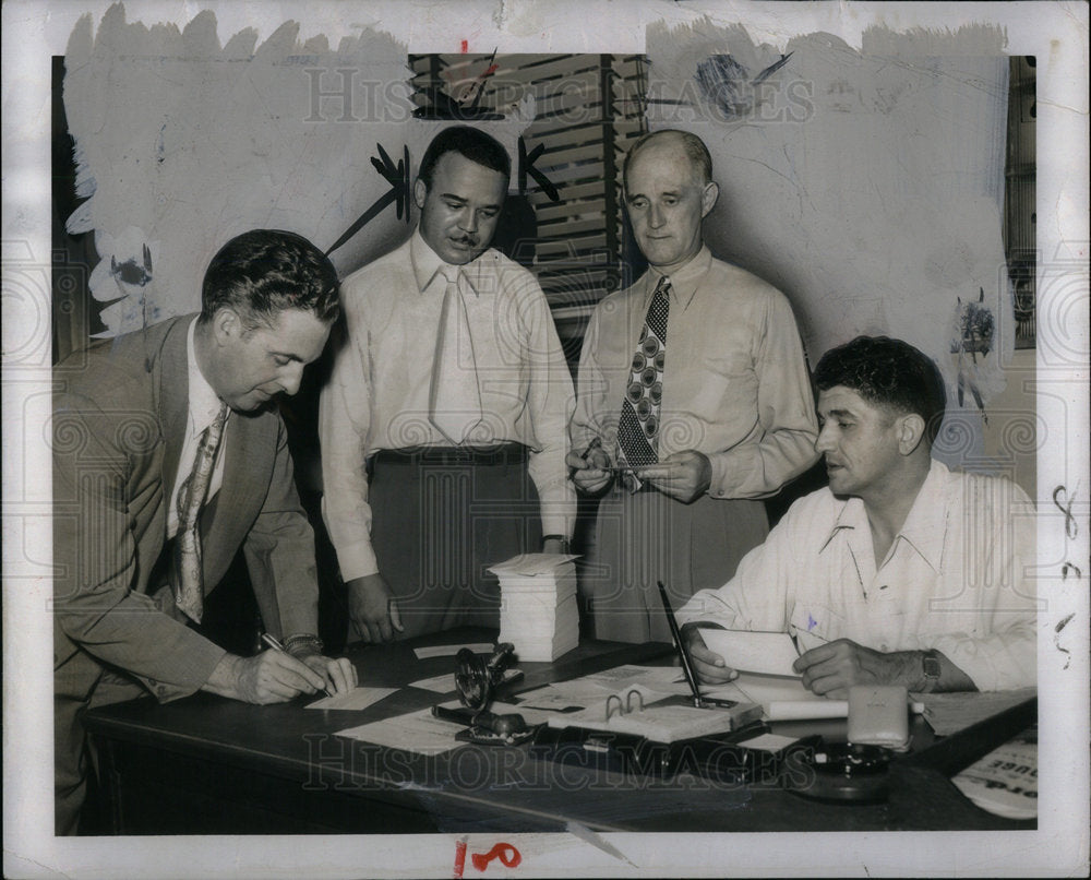 1950 Press Photo WG Grant William Bill Hood Patrick - Historic Images