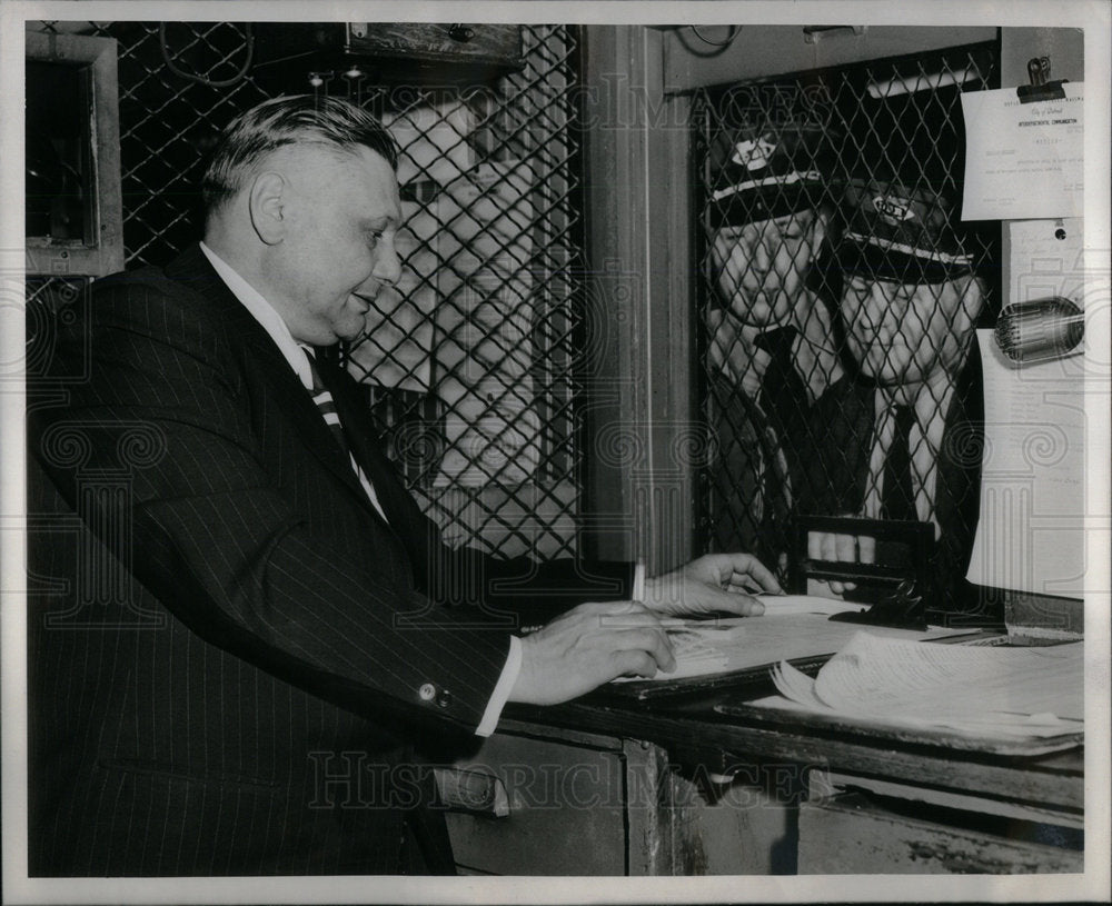 1959 Press Photo AP.Stetzinger DSR district official - Historic Images