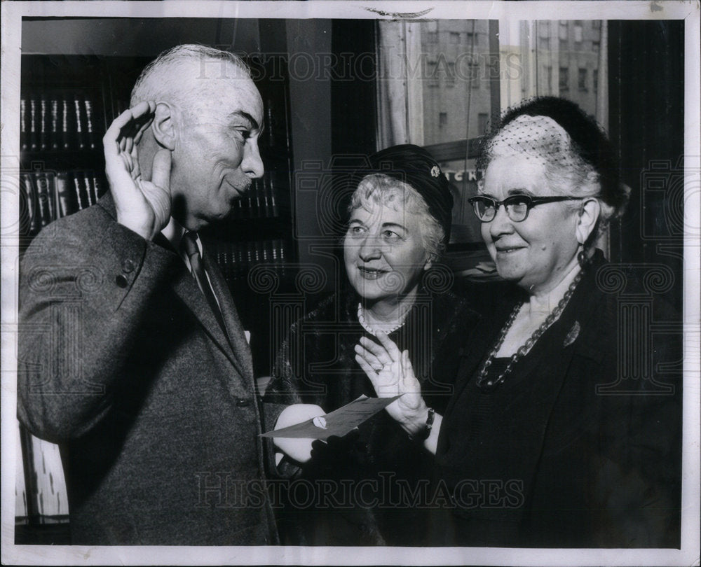 1961 Press Photo Adele Labodzinsk Clara Swieczkowska - Historic Images