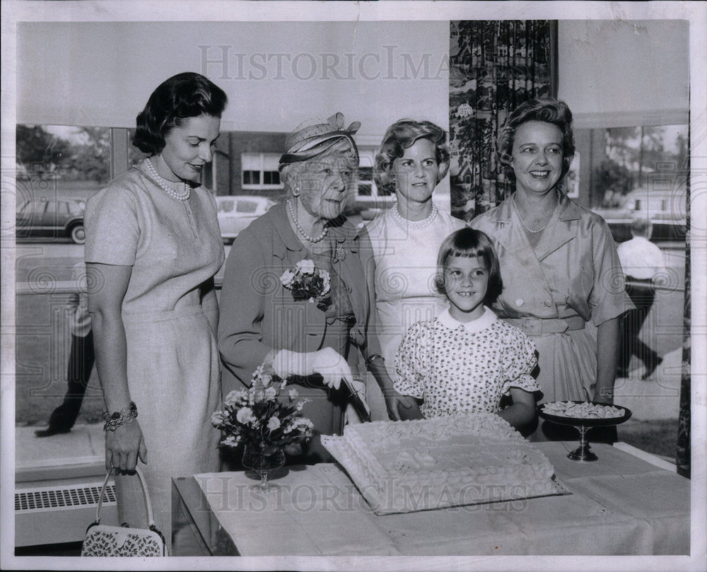 1960 Press Photo Mrs Wardweel Mark Steven William Clay - Historic Images