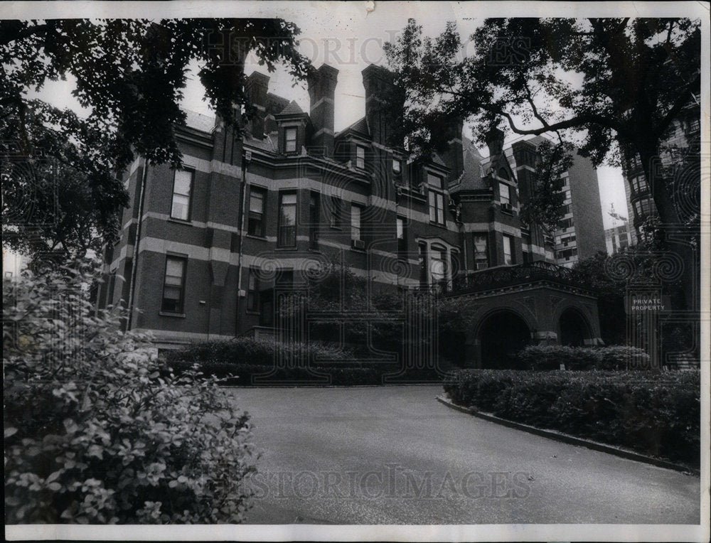 1974 Press Photo John Cardinal Cody House North Blvd - Historic Images