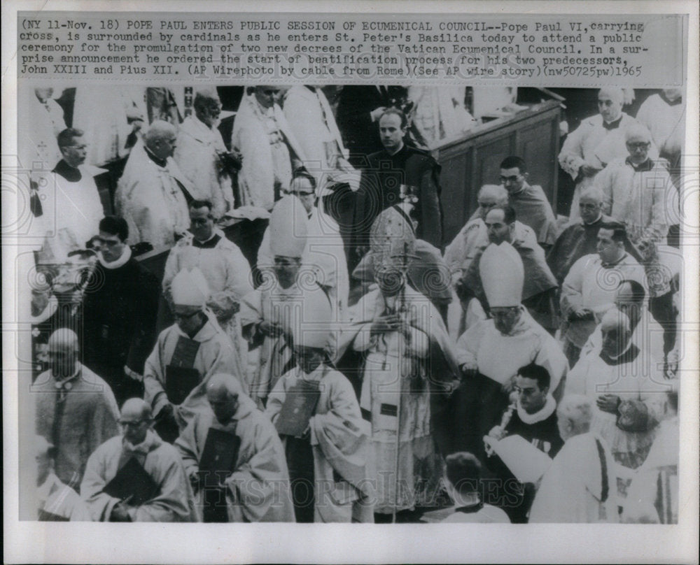 1965 Press Photo Pope Paul Cardinal Cross - Historic Images