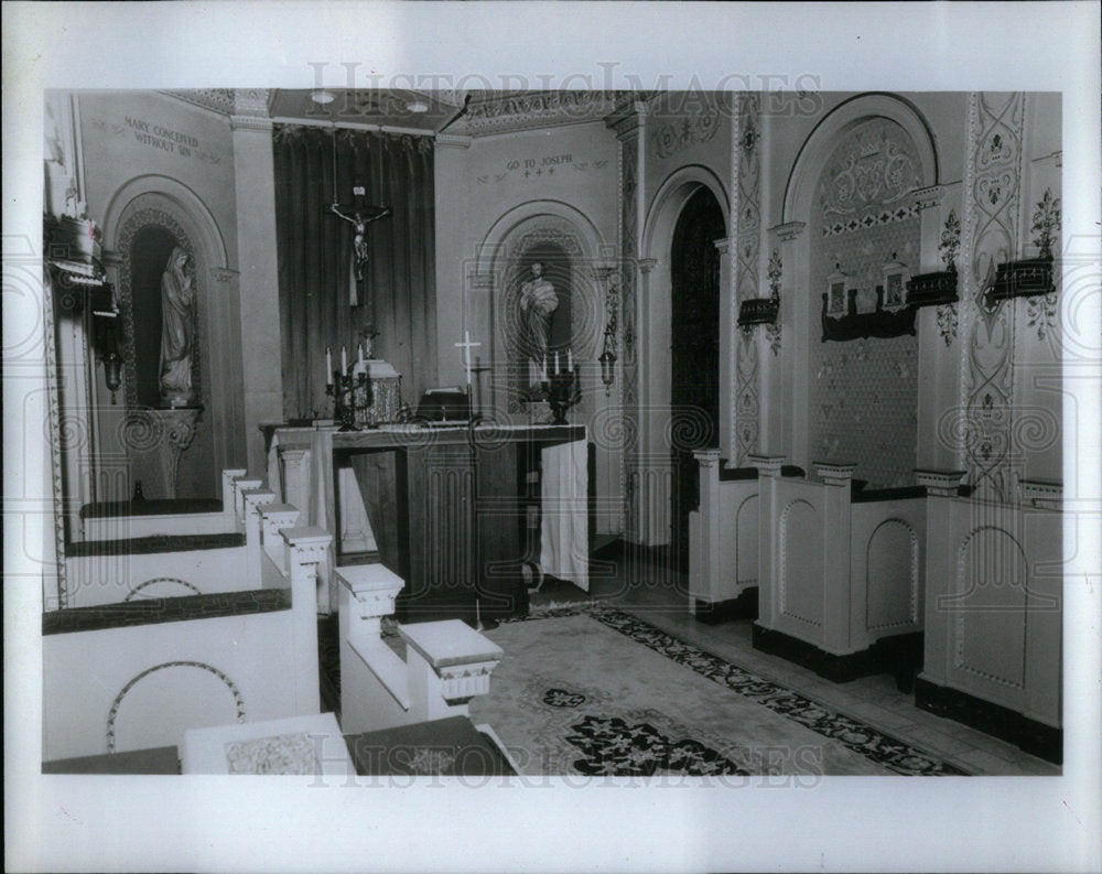 Press Photo Inside of a Small Church - Historic Images