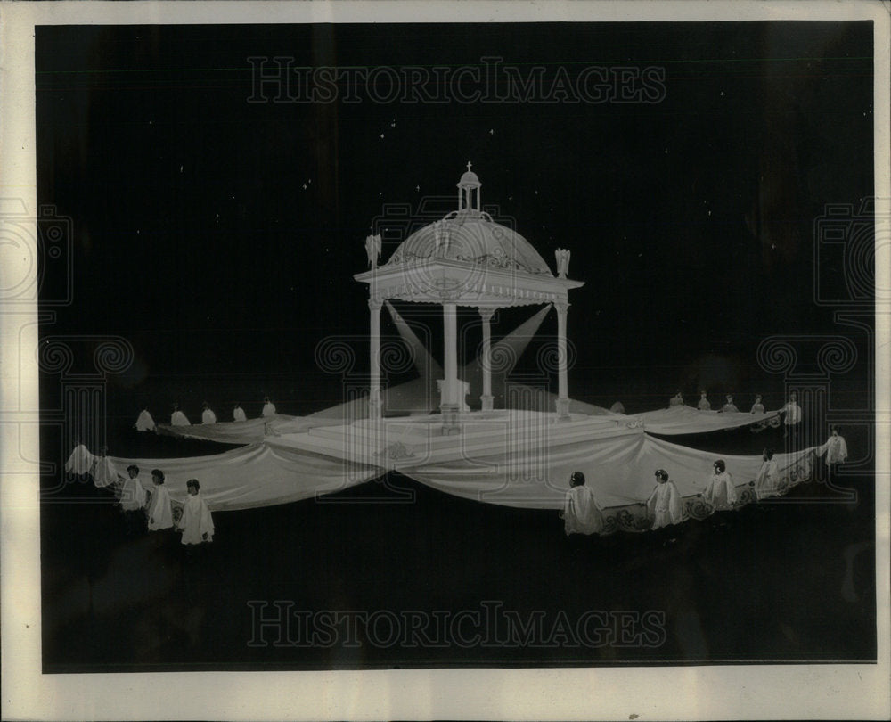 1945 Press Photo Holy Name Holy Hour Eucharist - Historic Images