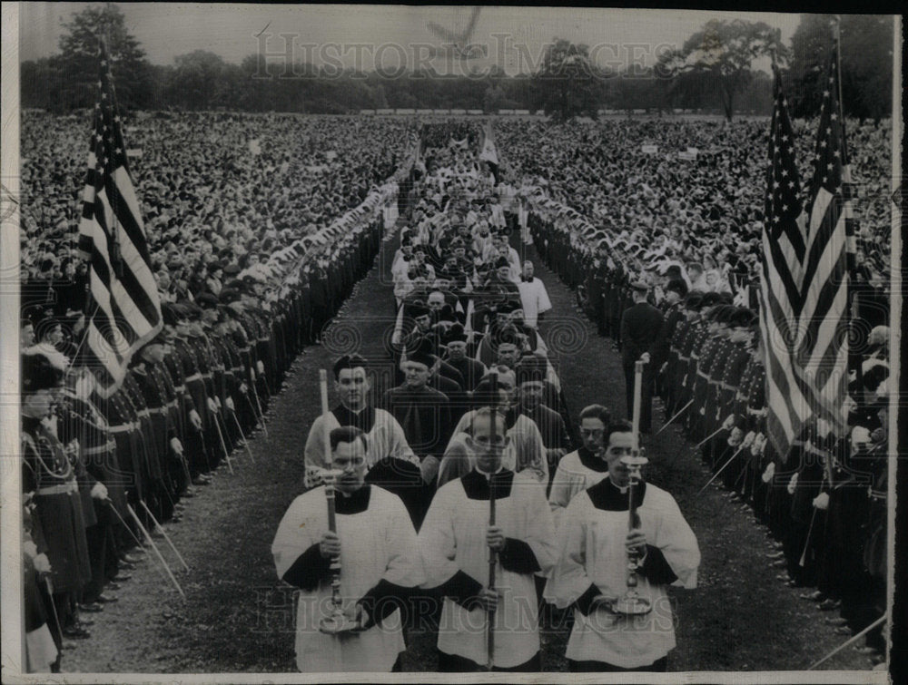 1947 Press Photo Buffalo Centennial Eucharistic Congres - Historic Images