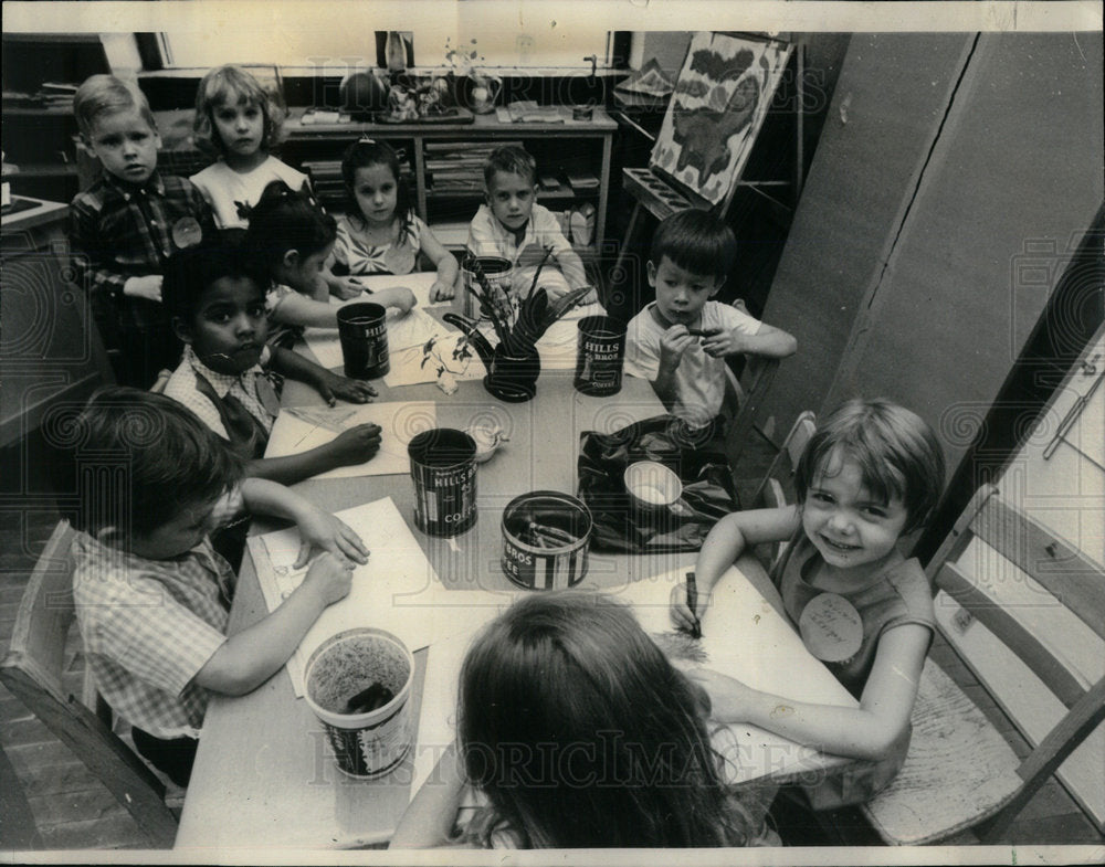 1966 Press Photo John LaMoyne Operation Headstart - Historic Images