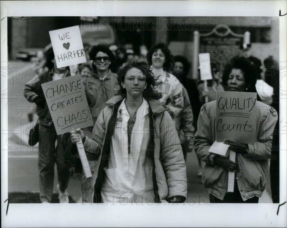 1988 Press Photo Detroit Hospital Harper Nurses Parade - Historic Images