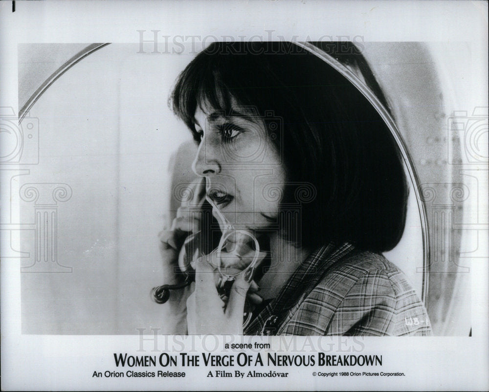 1990 Press Photo Nervous Breakdown Verge Woman scene - Historic Images