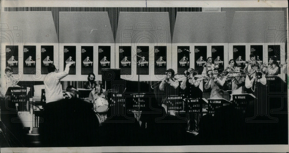 1972 Press Photo Elmhurst College Chapel Jazz Midwest - Historic Images