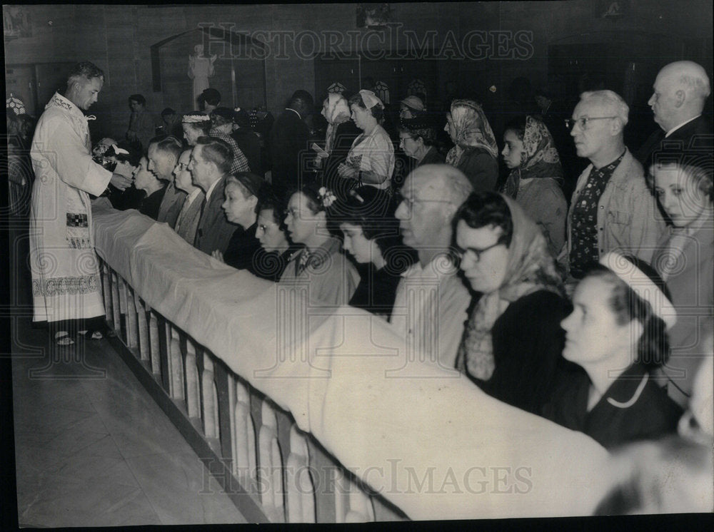 1954 Press Photo Madison Father Philemon Peter Marian - Historic Images