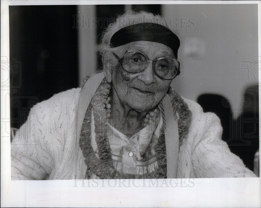 1991 Press Photo Mrs Neva Alman Craven Smiles 100 Birth - Historic Images