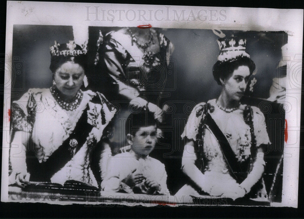 1953Press Photo Prince Charles in Coronation of his mom - Historic Images