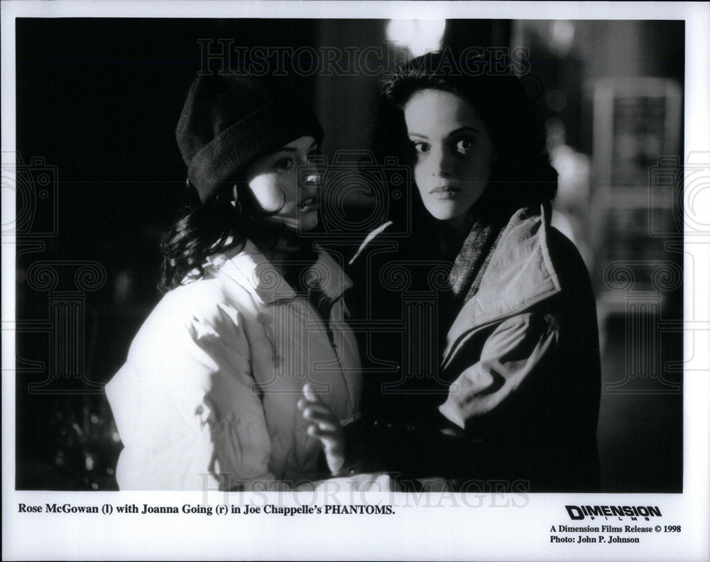 1998 Press Photo Rose McGowan Phantoms Joanna Going - Historic Images