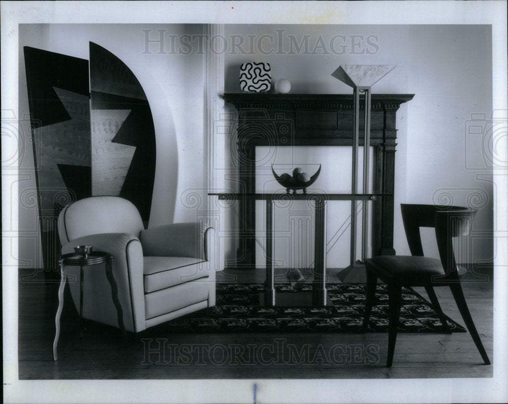 1989 Press Photo Chair Furniture - Historic Images