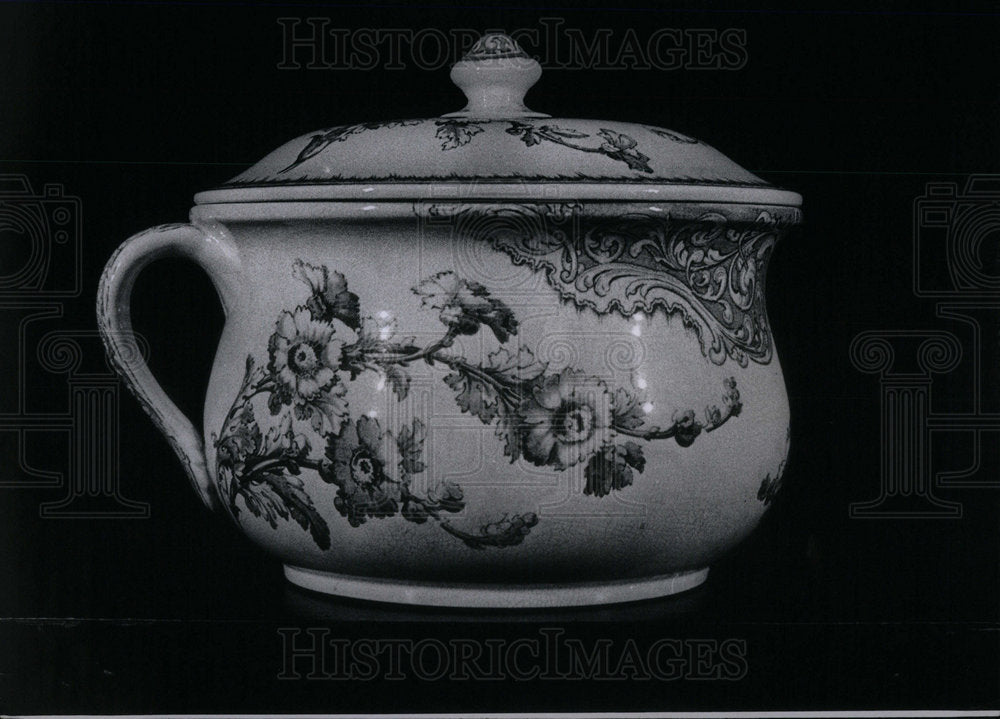 1971 Press Photo 19th Century Chamber Pots Scrollworked - Historic Images