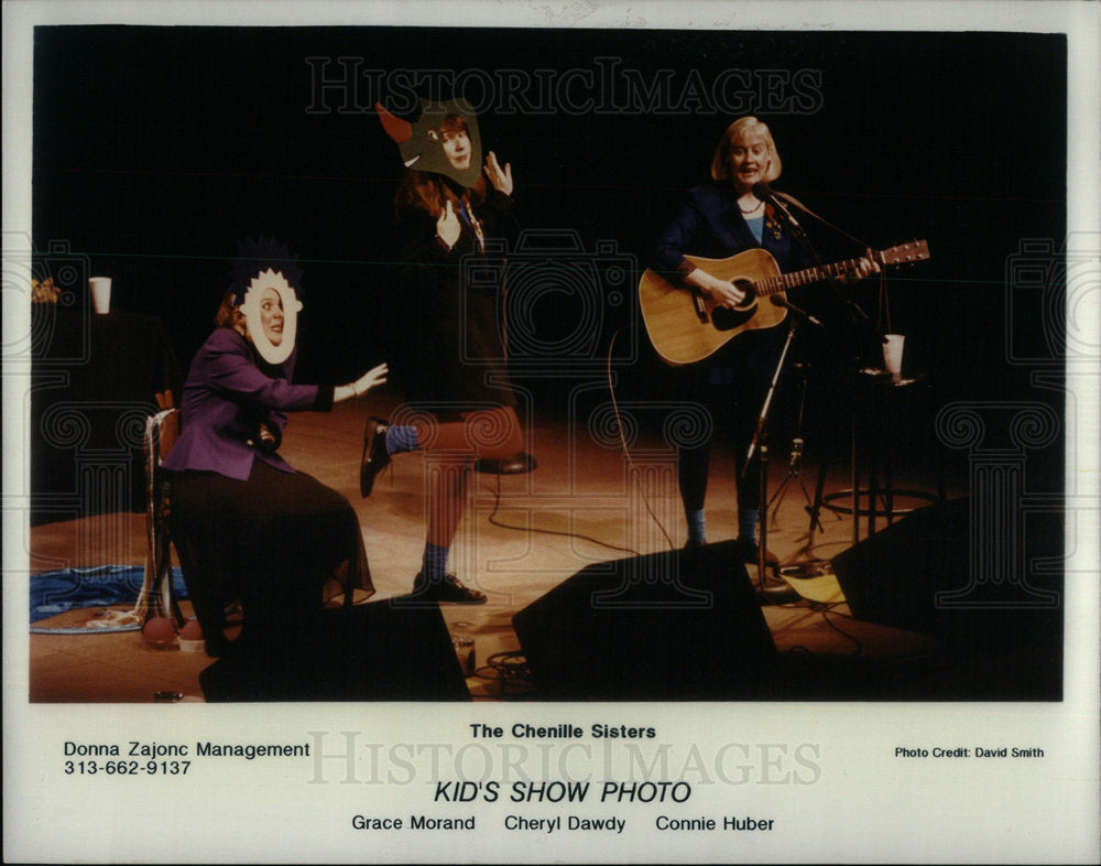 1994 Press Photo The Chenille Sisters Grace Morand Cher - Historic Images