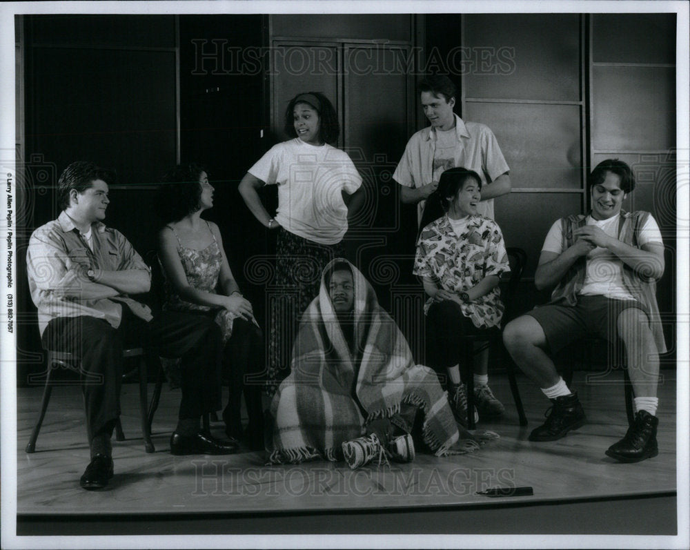 1994 Press Photo The Second City Detroit Cast: Tim Pryo - Historic Images