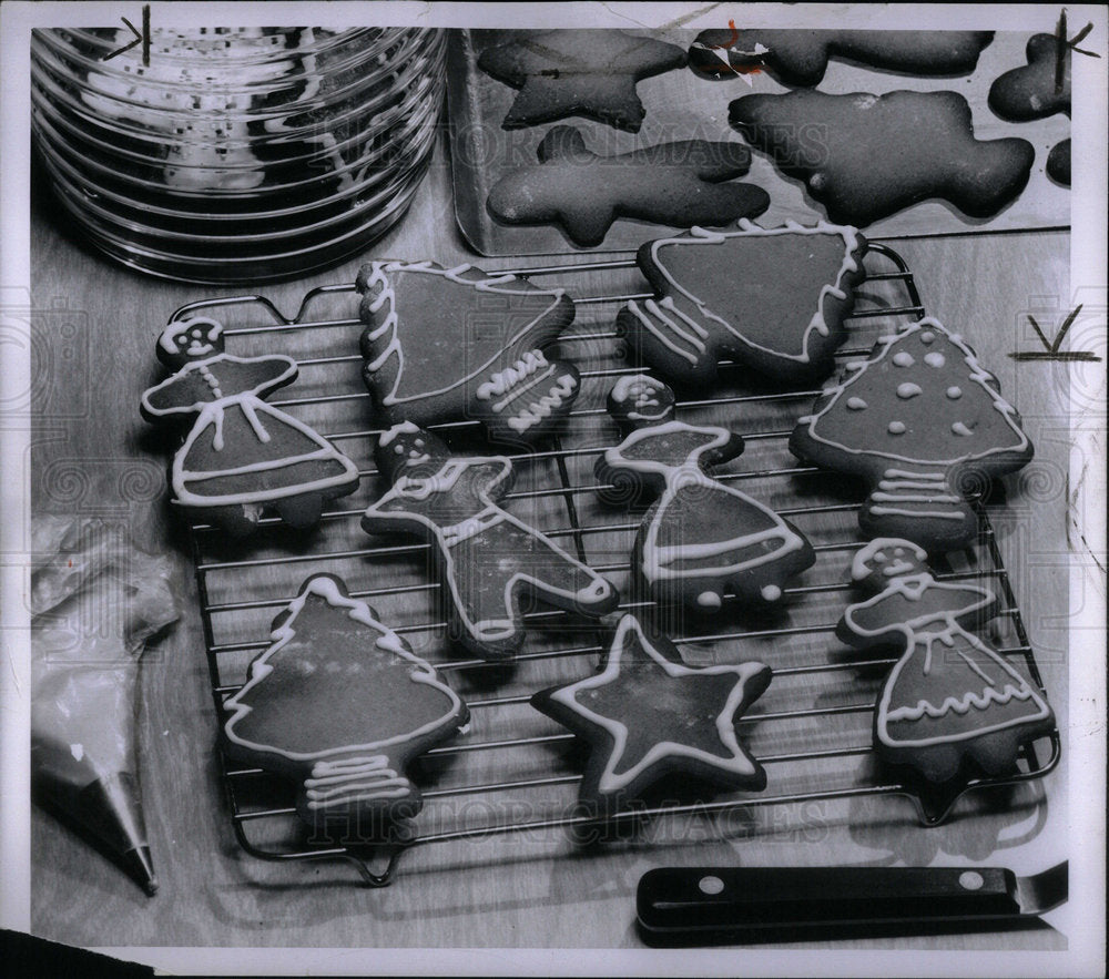 1957 Press Photo Christmas Cookies - Historic Images