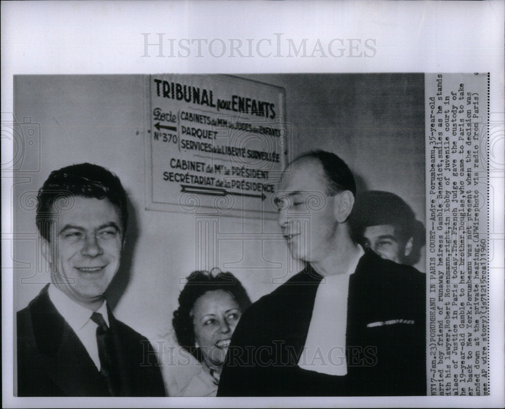 1960 Press Photo Porumbeanu Paris Juvenile Court Lobby - Historic Images