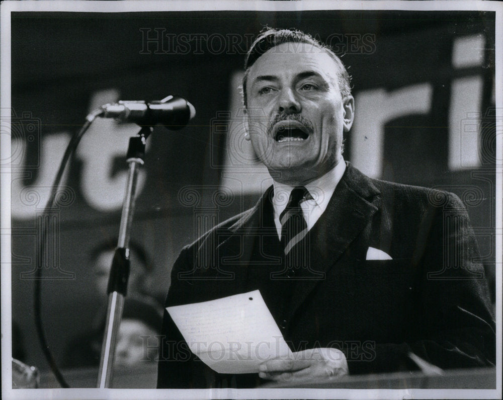 1968 Press Photo Britain Shadow Cabinet Powell Speaking - Historic Images