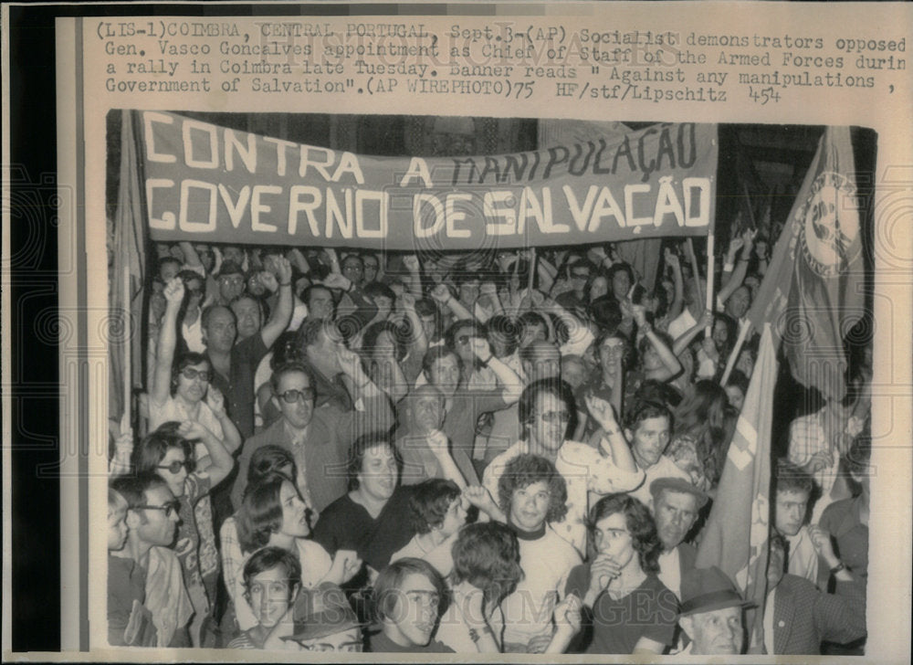 1975 Press Photo Portugal Revolt - Historic Images
