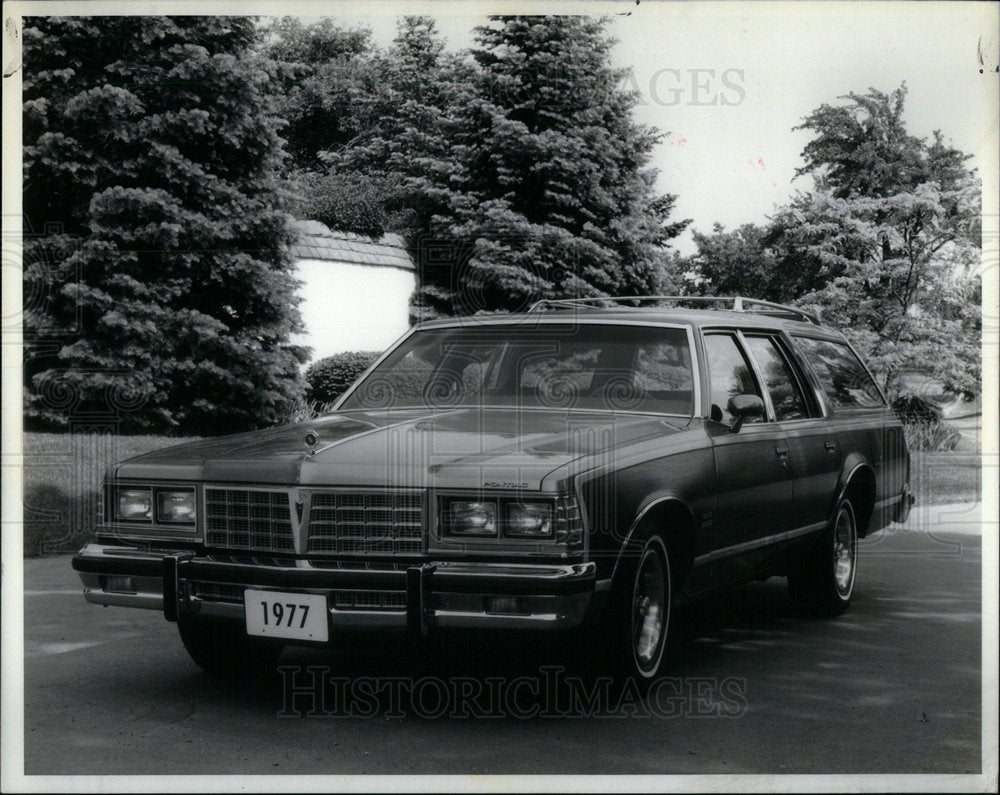 1976 Press Photo Pontiac Grand Safari Vehicle Chicago - Historic Images