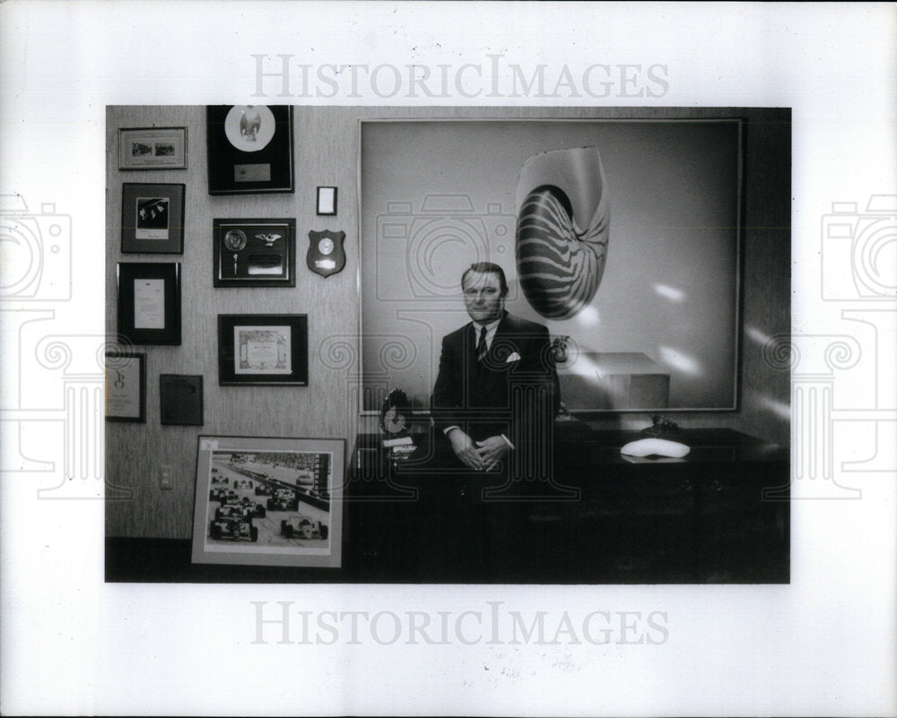 1987 Press Photo Heinz Prechter Business Executive Mich - Historic Images