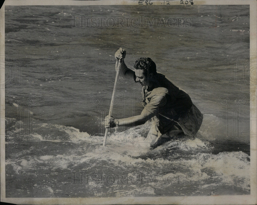 1972 Press Photo Joe Brunetti fishing technique stream - Historic Images