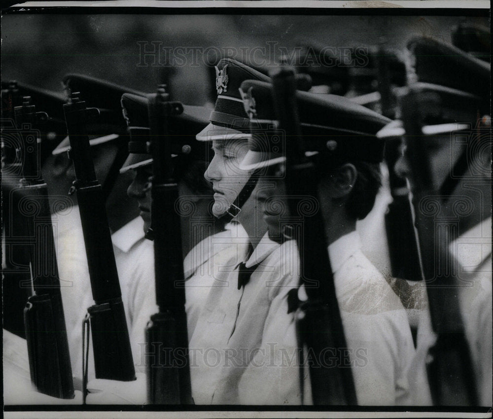 1976 Press Photo Air Force Cadet Glazier Parade Drill - Historic Images