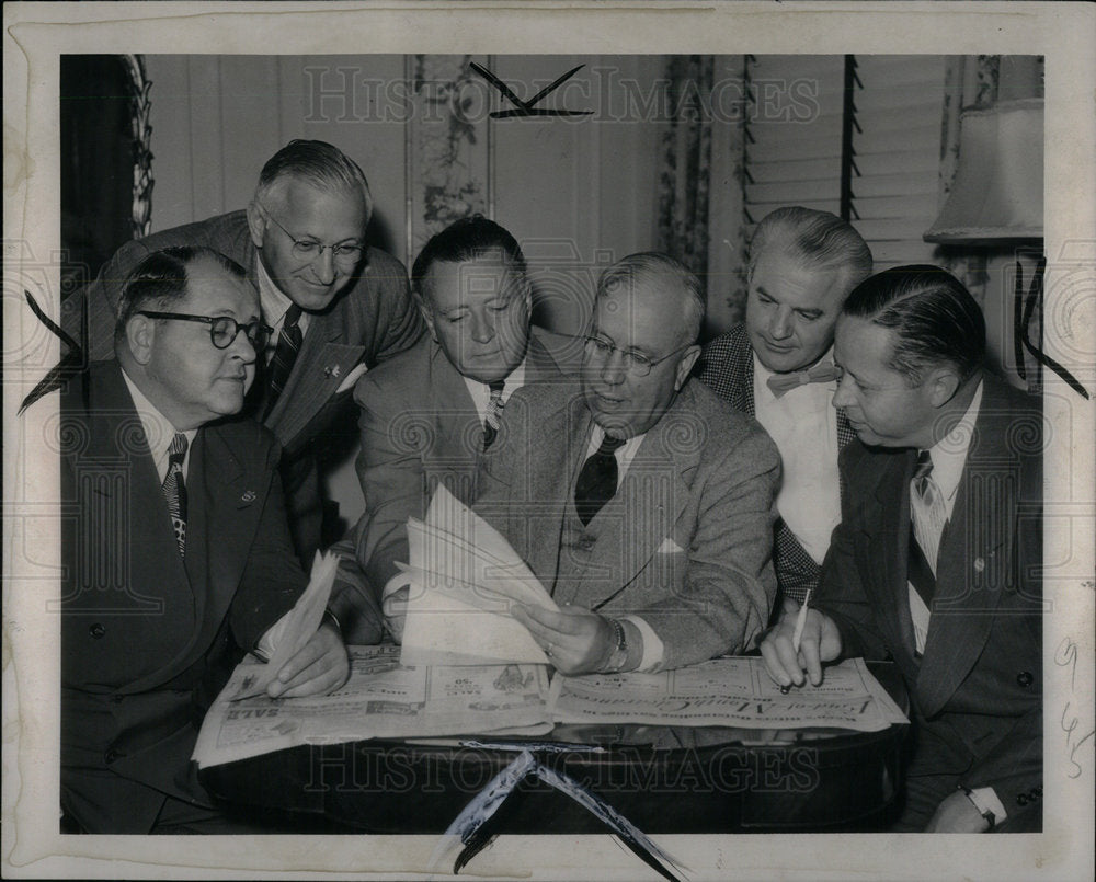 1948 Press Photo Detroit Auto Dealer Convention - Historic Images