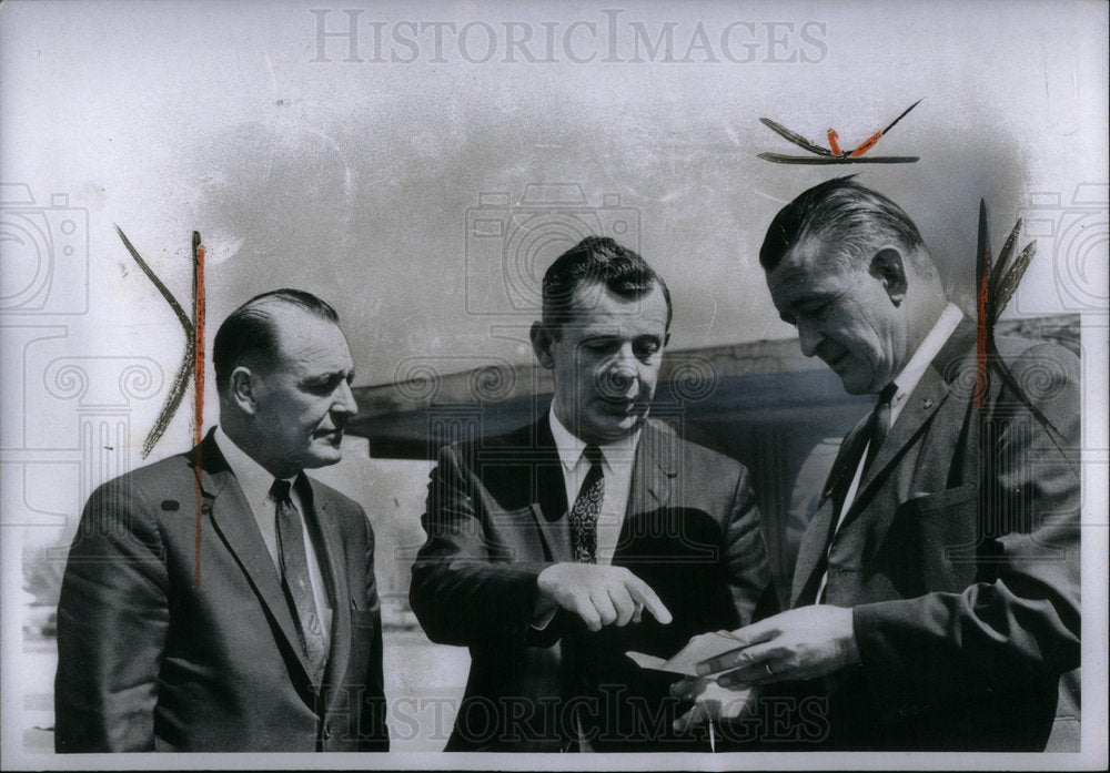 1967 Press Photo Glen Stanley GM Airlines Owner Chicago - Historic Images