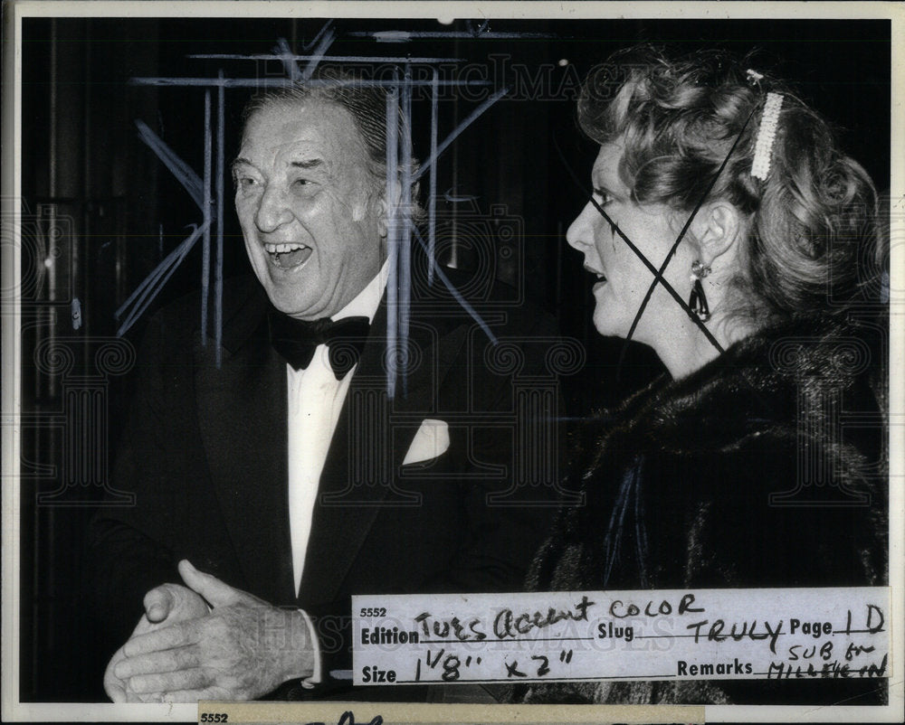1980 Press Photo Henry Ford II and wife Kathy DuRose - Historic Images