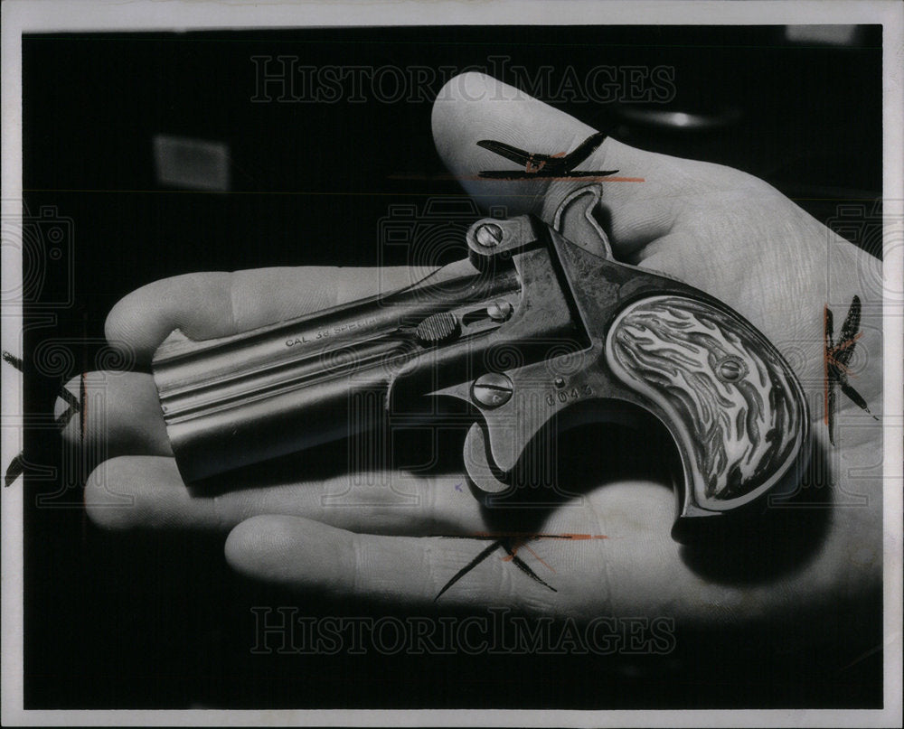 1963 Press Photo Pistol That Shot Officer Jamison - Historic Images