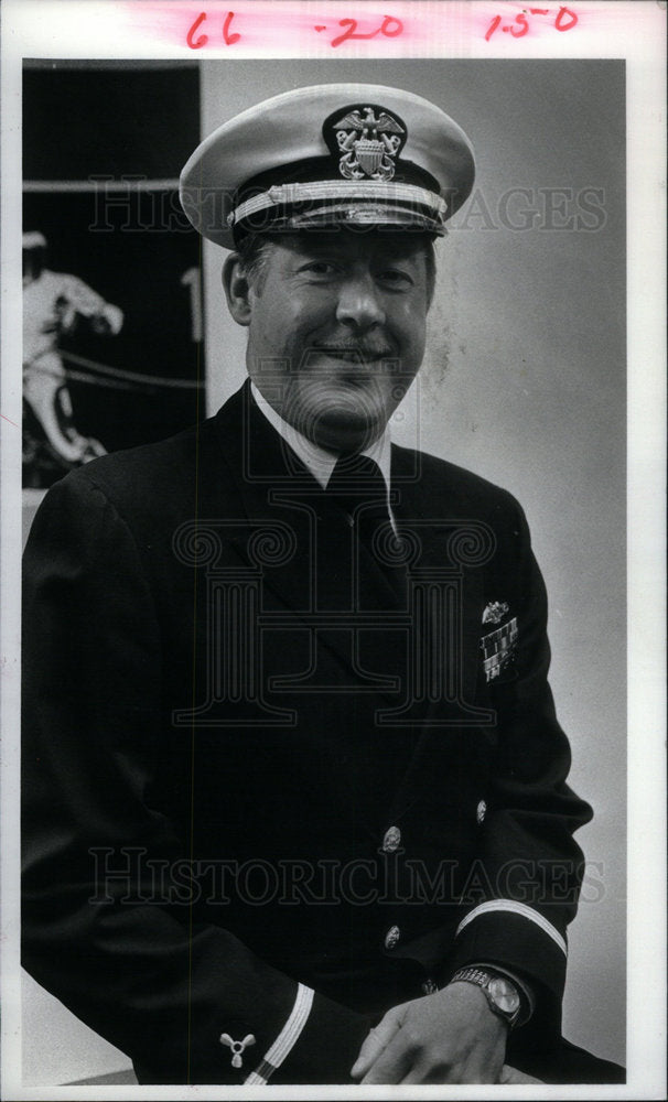 1982 Press Photo Stephen Drabouski naval reserve army - Historic Images