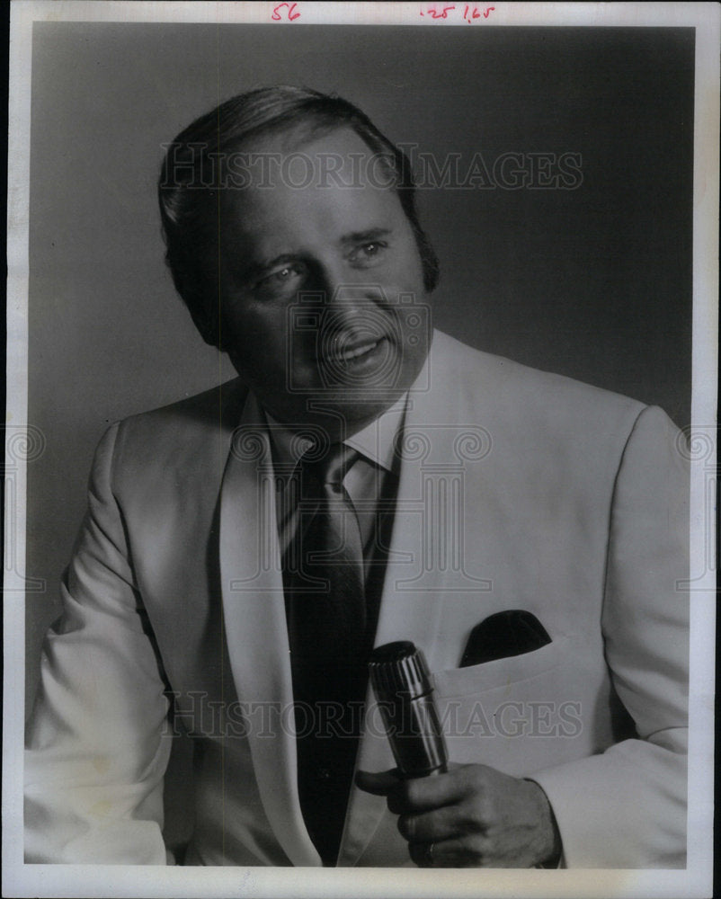 1974 Press Photo Tommy Carmichael singer musician host - Historic Images