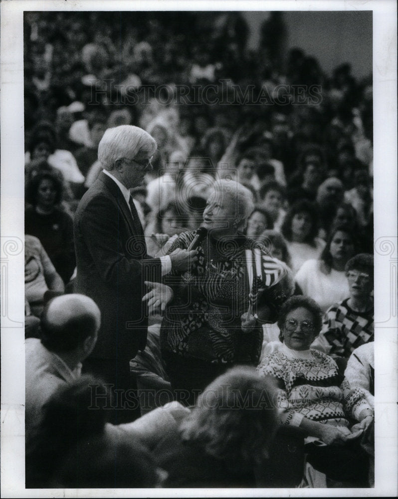 1990 Press Photo TV PROGRAM PHIL DONAHUE SHOW - Historic Images