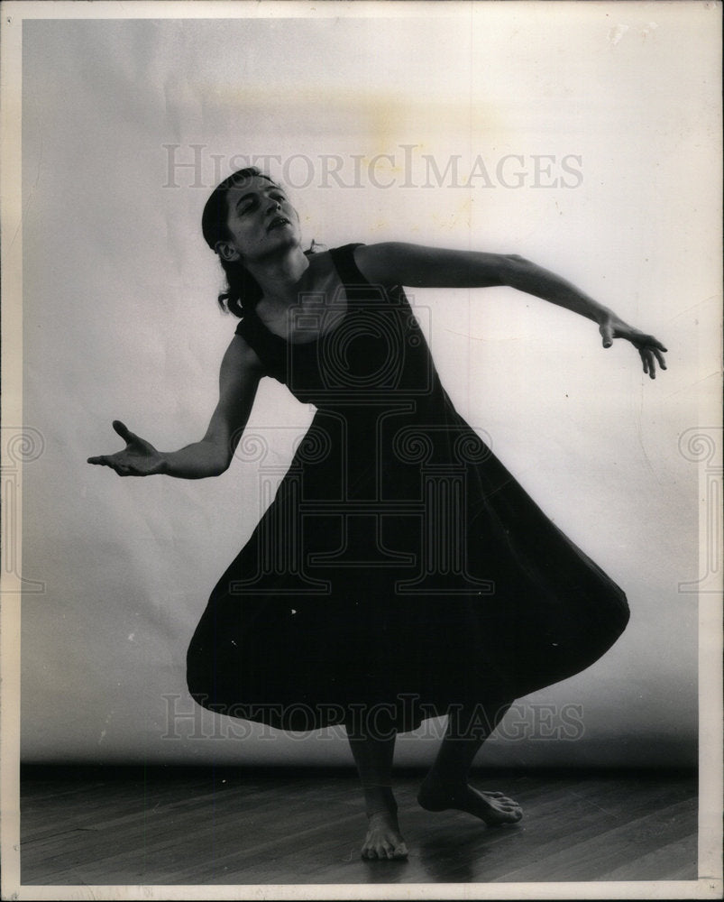1955 Press Photo Mrs Rhoda Gersten Modern Dance - Historic Images