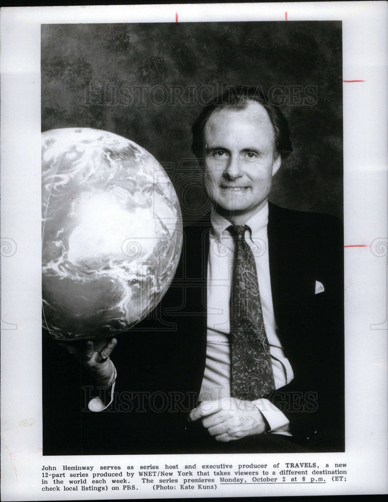 1989 Press Photo Television Host John Heminway - Historic Images