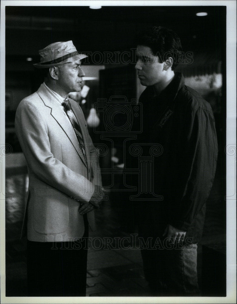 1987 Press Photo Alan & Adam Arkin "A Year in The Life" - Historic Images